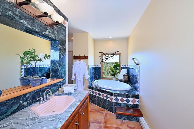 53 Vallecito Rd., Santa Fe, NM 87506