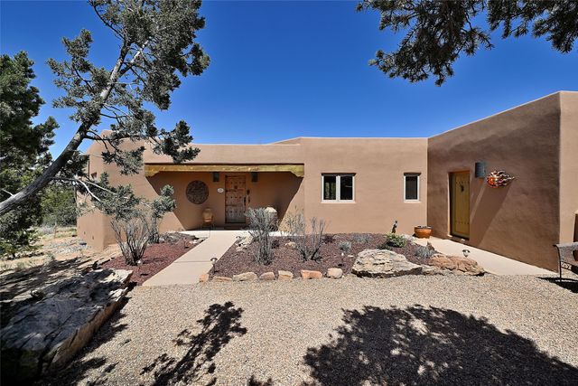 53 Vallecito Rd., Santa Fe, NM 87506