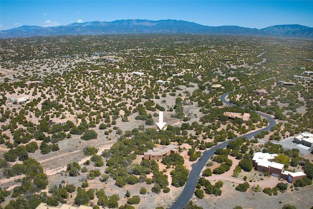 53 Vallecito Rd., Santa Fe, NM 87506