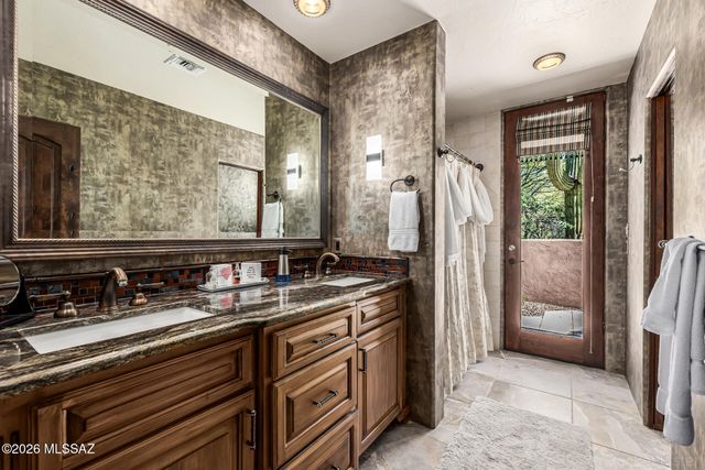 7050 N Via Sierra Del Sol, Tucson, AZ 85718