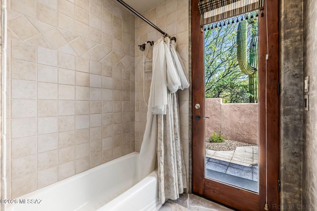 7050 N Via Sierra Del Sol, Tucson, AZ 85718