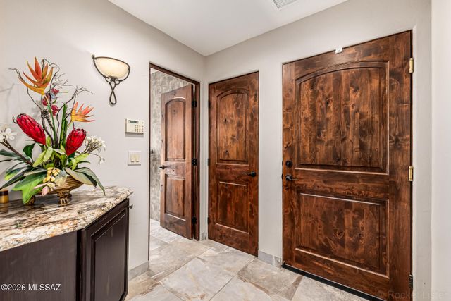 7050 N Via Sierra Del Sol, Tucson, AZ 85718