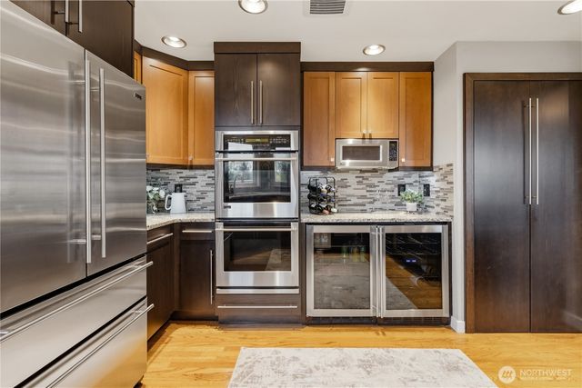 5701 137th Place SE, Bellevue, WA 98006