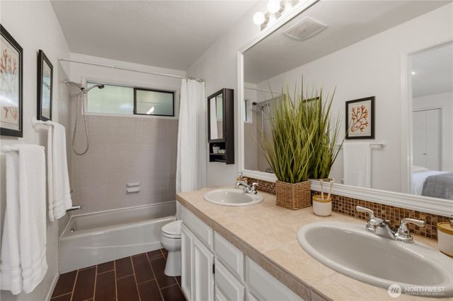 5701 137th Place SE, Bellevue, WA 98006