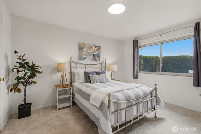 5701 137th Place SE, Bellevue, WA 98006