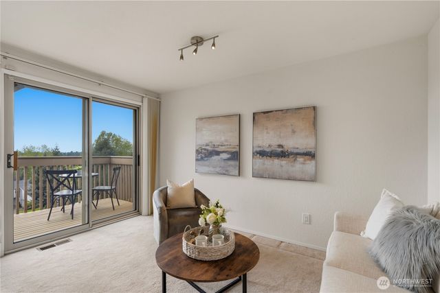 5701 137th Place SE, Bellevue, WA 98006