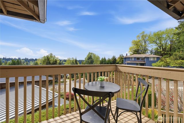 5701 137th Place SE, Bellevue, WA 98006