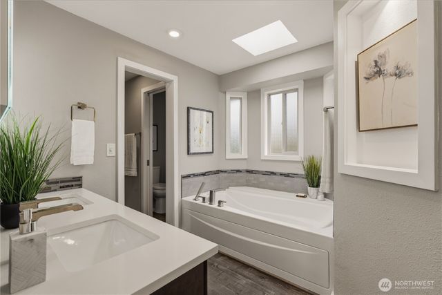 5701 137th Place SE, Bellevue, WA 98006