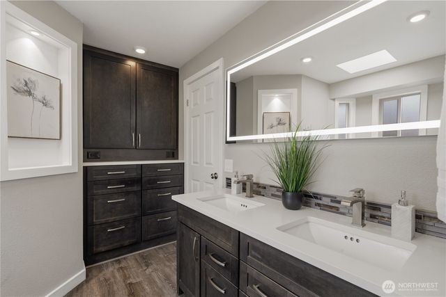 5701 137th Place SE, Bellevue, WA 98006