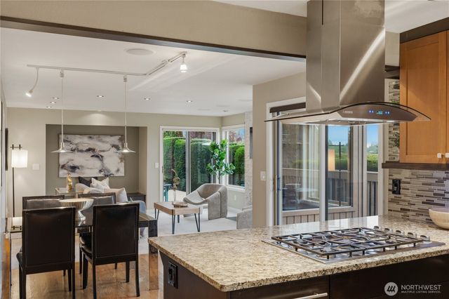 5701 137th Place SE, Bellevue, WA 98006