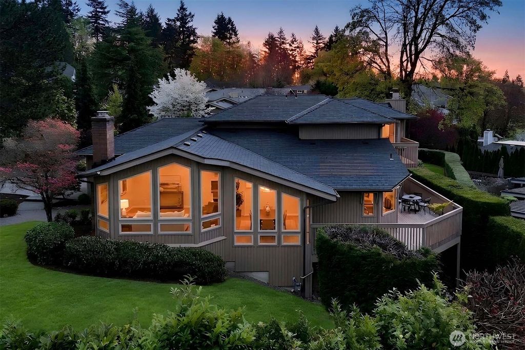 5701 137th Place SE, Bellevue, WA 98006