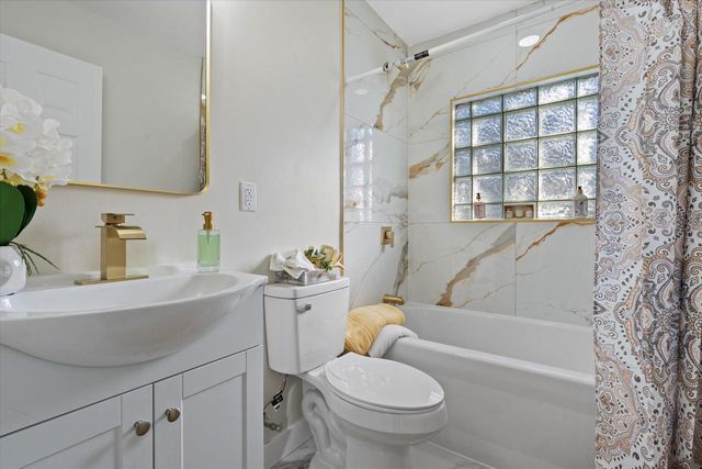 4547 N 49th STREET, Milwaukee, WI 53218