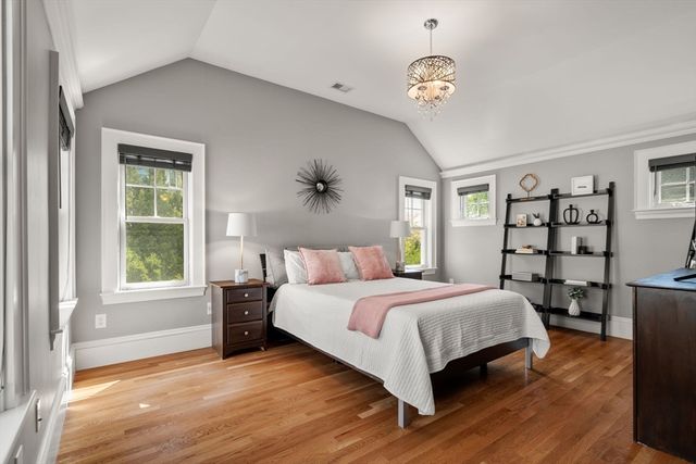 42 Aberdeen St, Newton, MA 02461