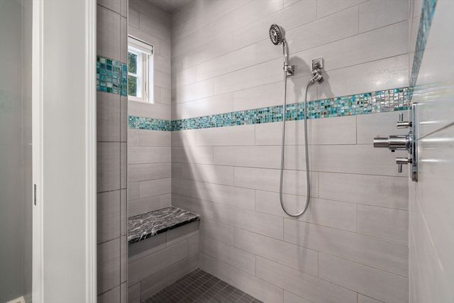 42 Aberdeen St, Newton, MA 02461