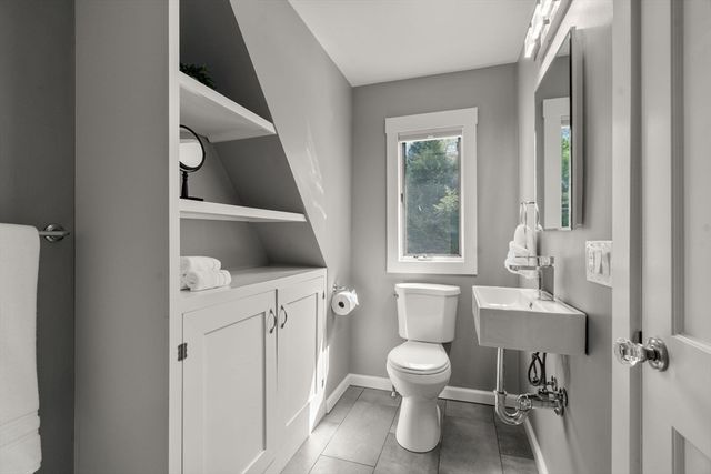 42 Aberdeen St, Newton, MA 02461