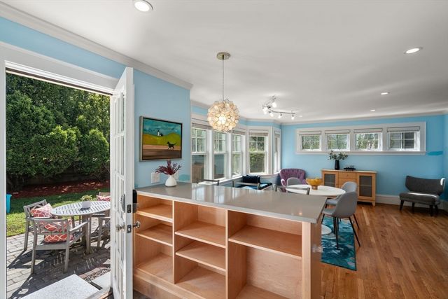 42 Aberdeen St, Newton, MA 02461