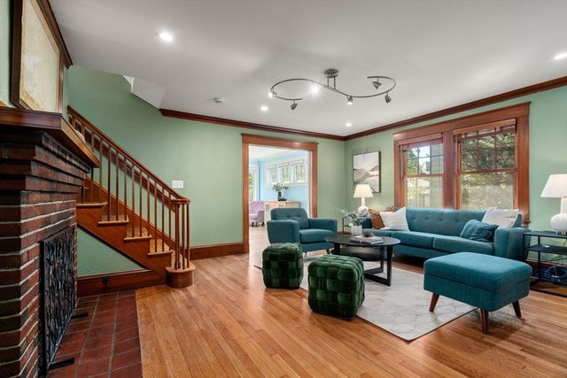 42 Aberdeen St, Newton, MA 02461