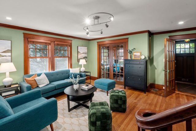 42 Aberdeen St, Newton, MA 02461
