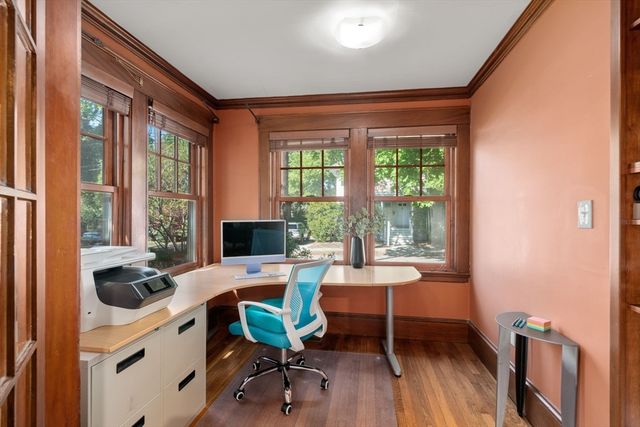 42 Aberdeen St, Newton, MA 02461