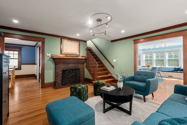 42 Aberdeen St, Newton, MA 02461