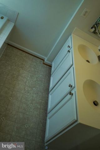 4004 FOUNTAIN BRIDGE CT, Fredericksburg, VA 22408