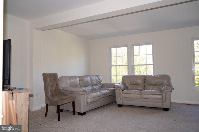 4004 FOUNTAIN BRIDGE CT, Fredericksburg, VA 22408
