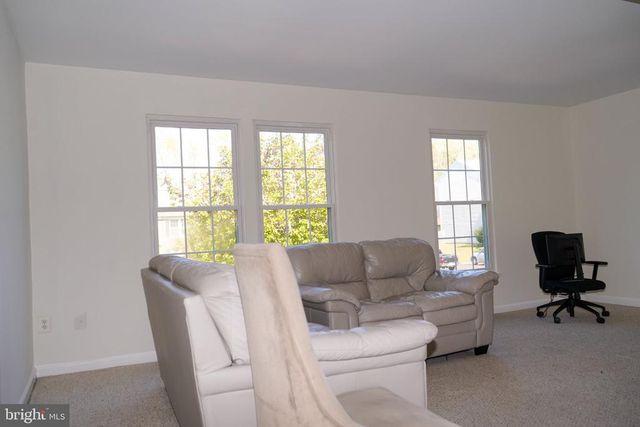 4004 FOUNTAIN BRIDGE CT, Fredericksburg, VA 22408