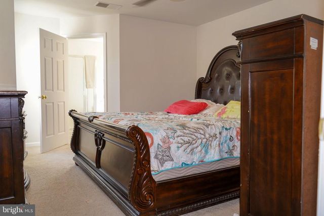 4004 FOUNTAIN BRIDGE CT, Fredericksburg, VA 22408