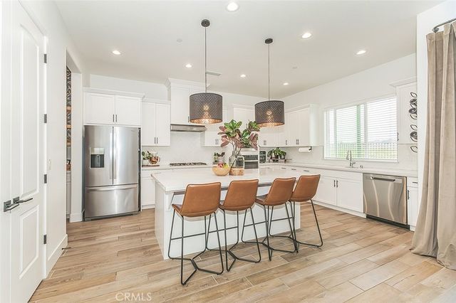 948 Beaver Pond, Madera, CA 93636