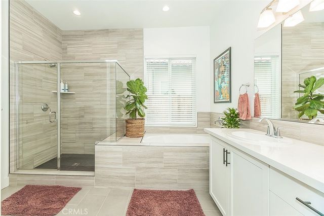 948 Beaver Pond, Madera, CA 93636