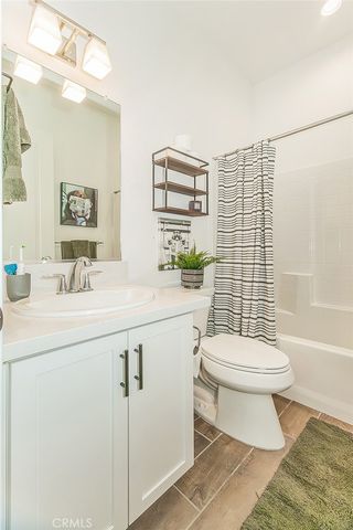 948 Beaver Pond, Madera, CA 93636