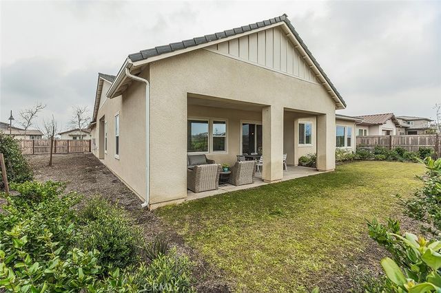 948 Beaver Pond, Madera, CA 93636