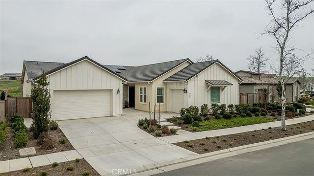 948 Beaver Pond, Madera, CA 93636