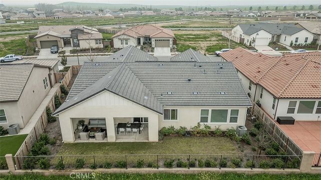 948 Beaver Pond, Madera, CA 93636