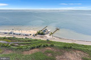 379 BAYSHORE DR, Barnegat, NJ 08005