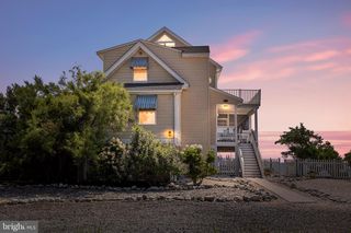 379 BAYSHORE DR, Barnegat, NJ 08005