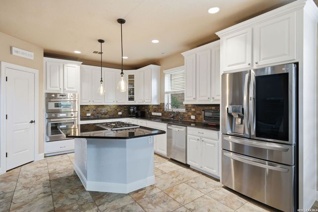 19023 Salado Canyon, San Antonio, TX 78258