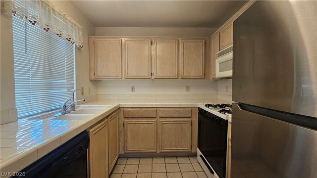 3125 North Buffalo Drive 2105, Las Vegas, NV 89128