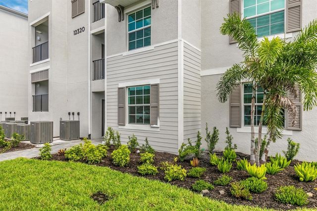 12320 WELLEN GOLF STREET 305, Venice, FL 34293
