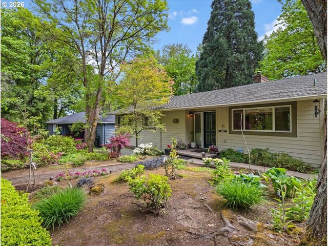 934 Sw CHELTENHAM St, Portland, OR 97239