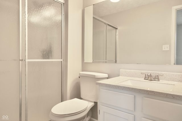 3712 Oil Creek Drive, Indianapolis, IN 46268
