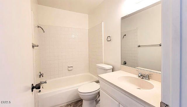 643 Holly Avenue, Oxnard, CA 93036