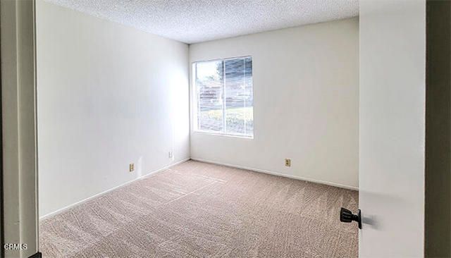 643 Holly Avenue, Oxnard, CA 93036