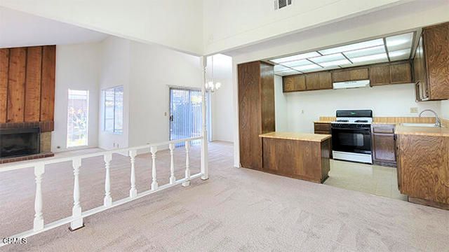 643 Holly Avenue, Oxnard, CA 93036