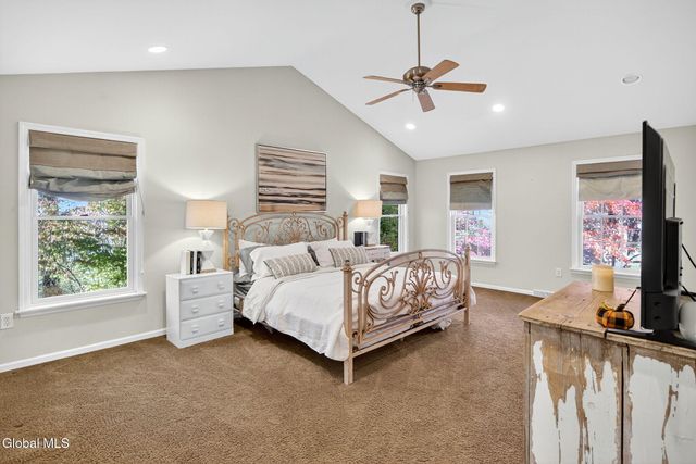 10 Gailes Drive, Bethlehem, NY 12159