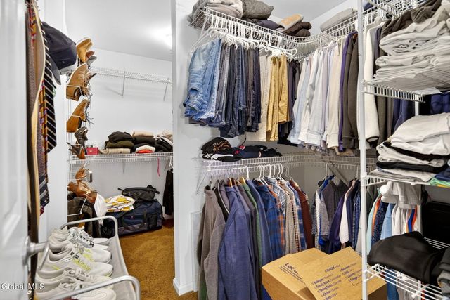 10 Gailes Drive, Bethlehem, NY 12159