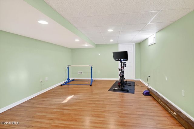 10 Gailes Drive, Bethlehem, NY 12159