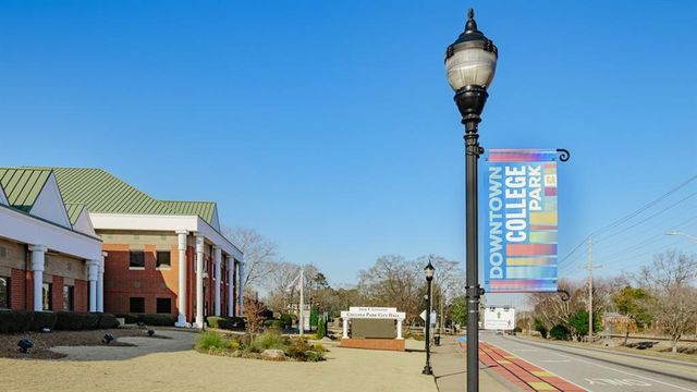 2660 Alderbrook Court, College Park, GA 30349