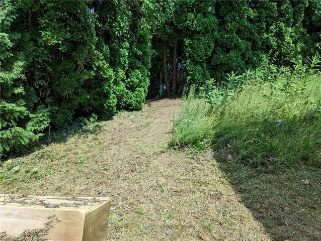 351 COUNTY Road, Barrington, RI 02806