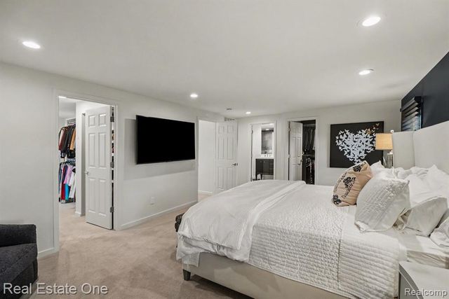 5963 Barnstable Court, West Bloomfield, MI 48322
